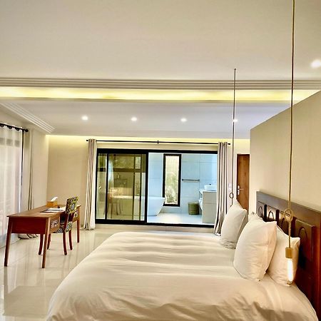 Le Kentia Hotel โลเม ภายนอก รูปภาพ