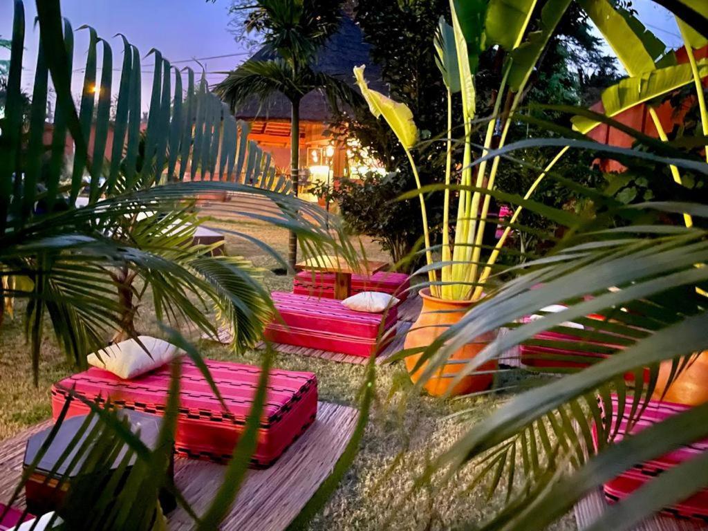 Le Kentia Hotel โลเม ภายนอก รูปภาพ
