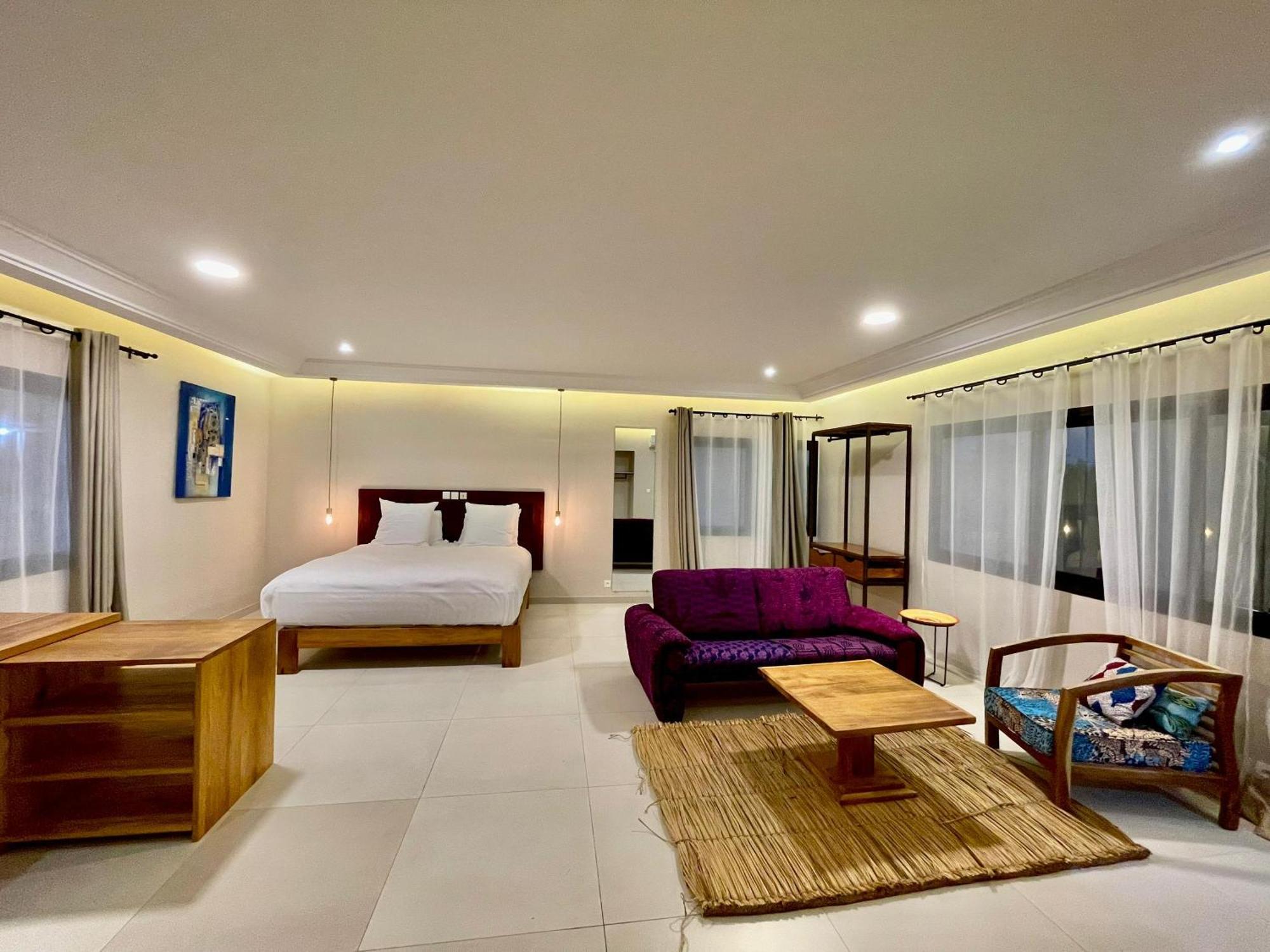 Le Kentia Hotel โลเม ภายนอก รูปภาพ