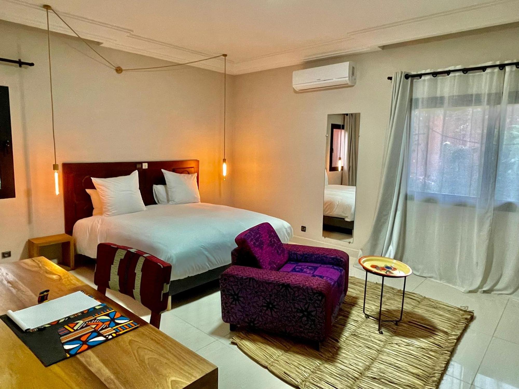Le Kentia Hotel โลเม ภายนอก รูปภาพ